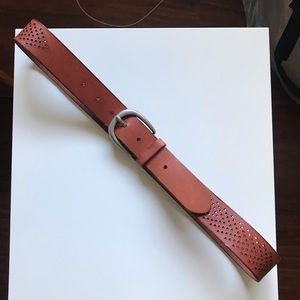 Womens AE Leather Arrow Lasercut Belt